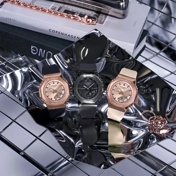 Наручные часы Casio GM-S2110PG-1A4
