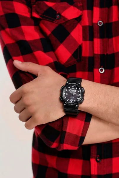 Наручные часы Casio AQ-S810W-1A