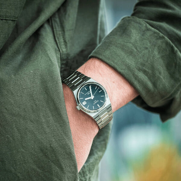 Наручные часы Tissot T1372071109100